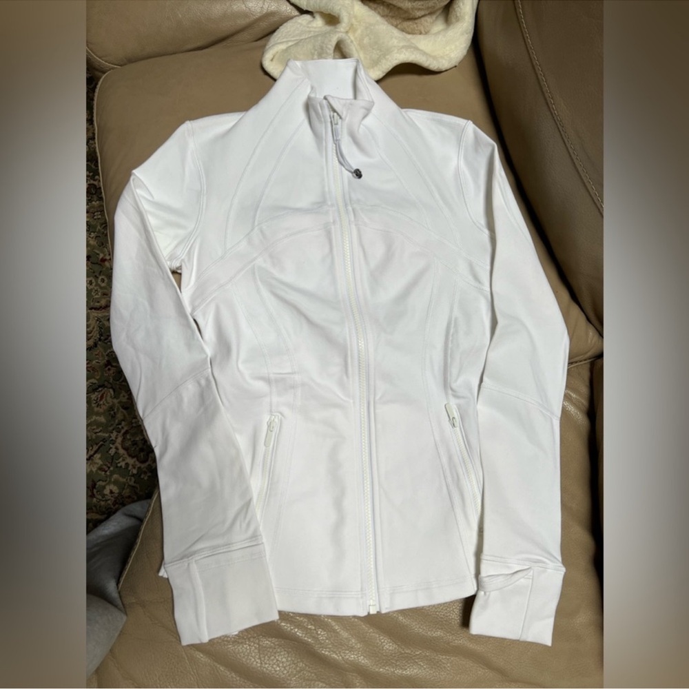 White lululemon define jacket full length